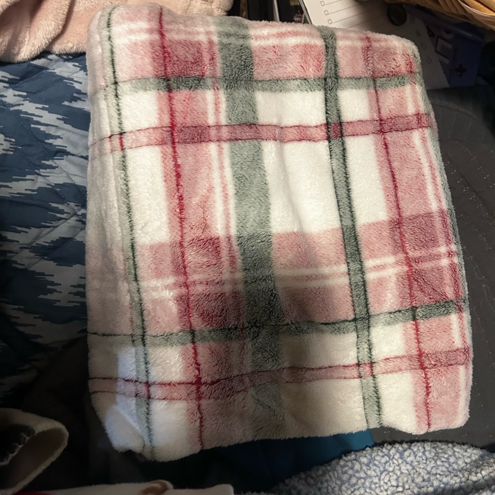 Plaid Fleece Blanket